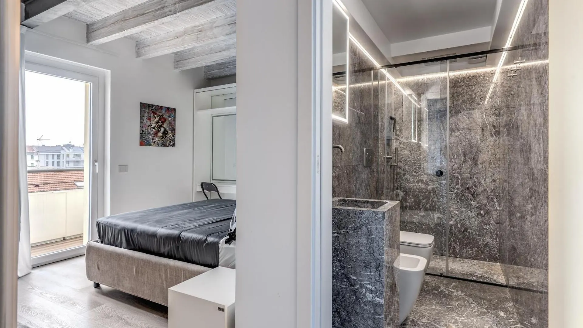Apartment Skyjungle, Luxury Penthouse Private Pool And Spa Milan Italy