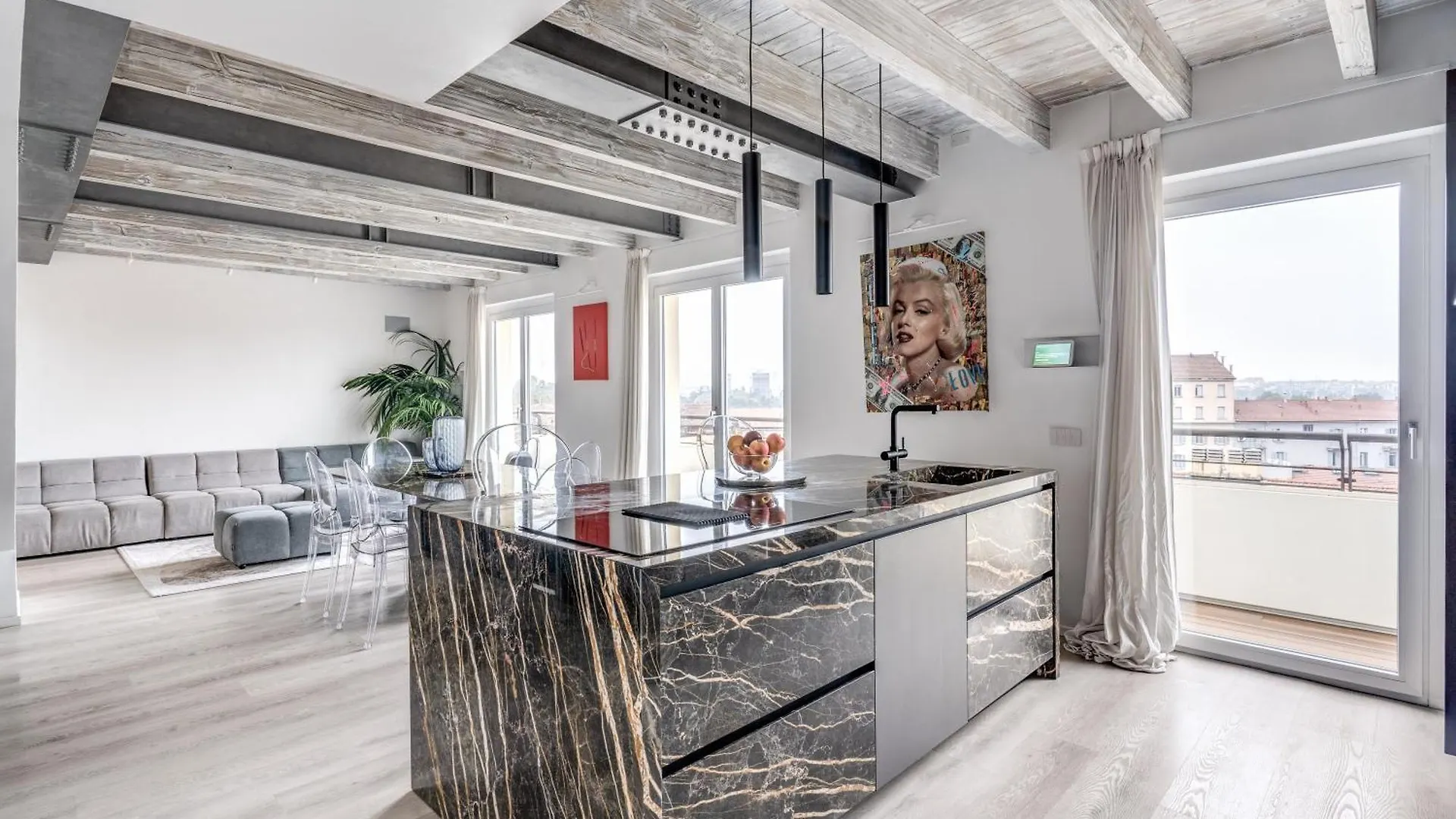 Skyjungle, Luxury Penthouse Private Pool And Spa Milan Apartment